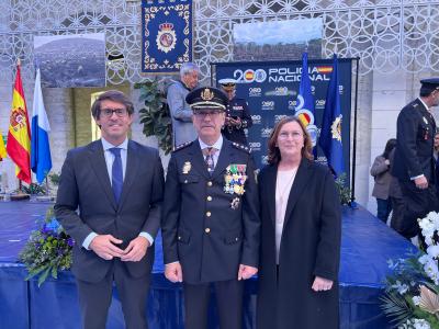 La delegada del Consell a Alacant assistix a l'acte del 200é aniversari de la creació de la Policia Nacional